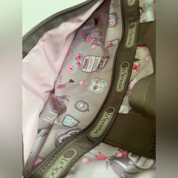 Lesportsac small weekender powder room - Picture 4 of 9